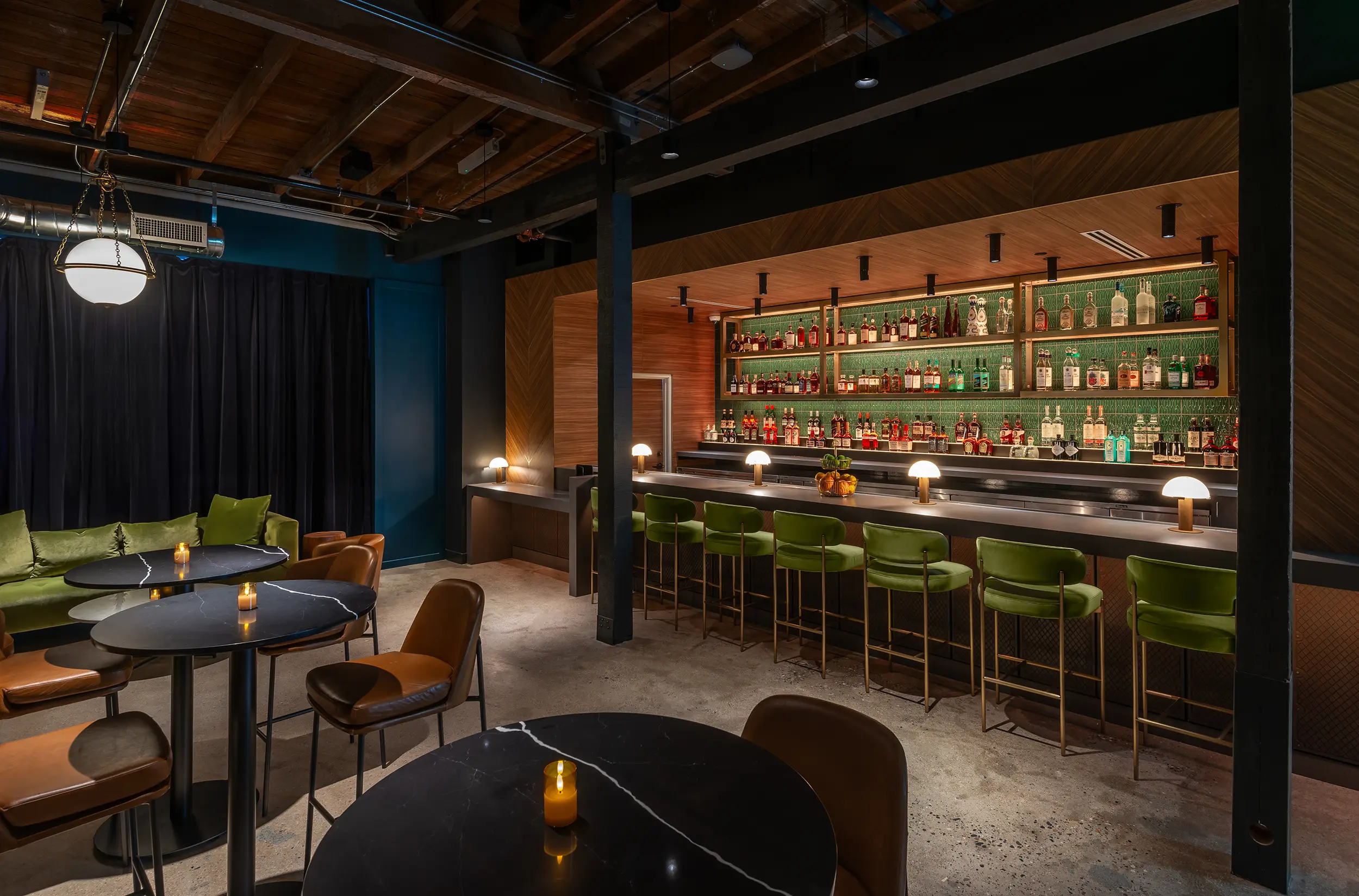 Bar goodlucklounge hires
